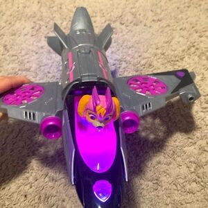 Large sky air craft like new